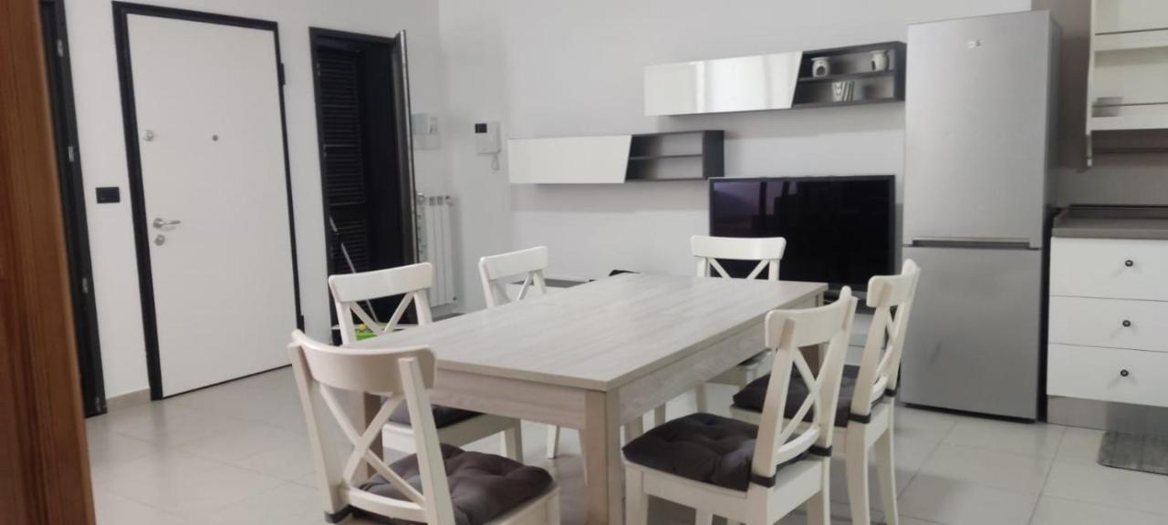 ביצ'לייה Villa Swamy מראה חיצוני תמונה